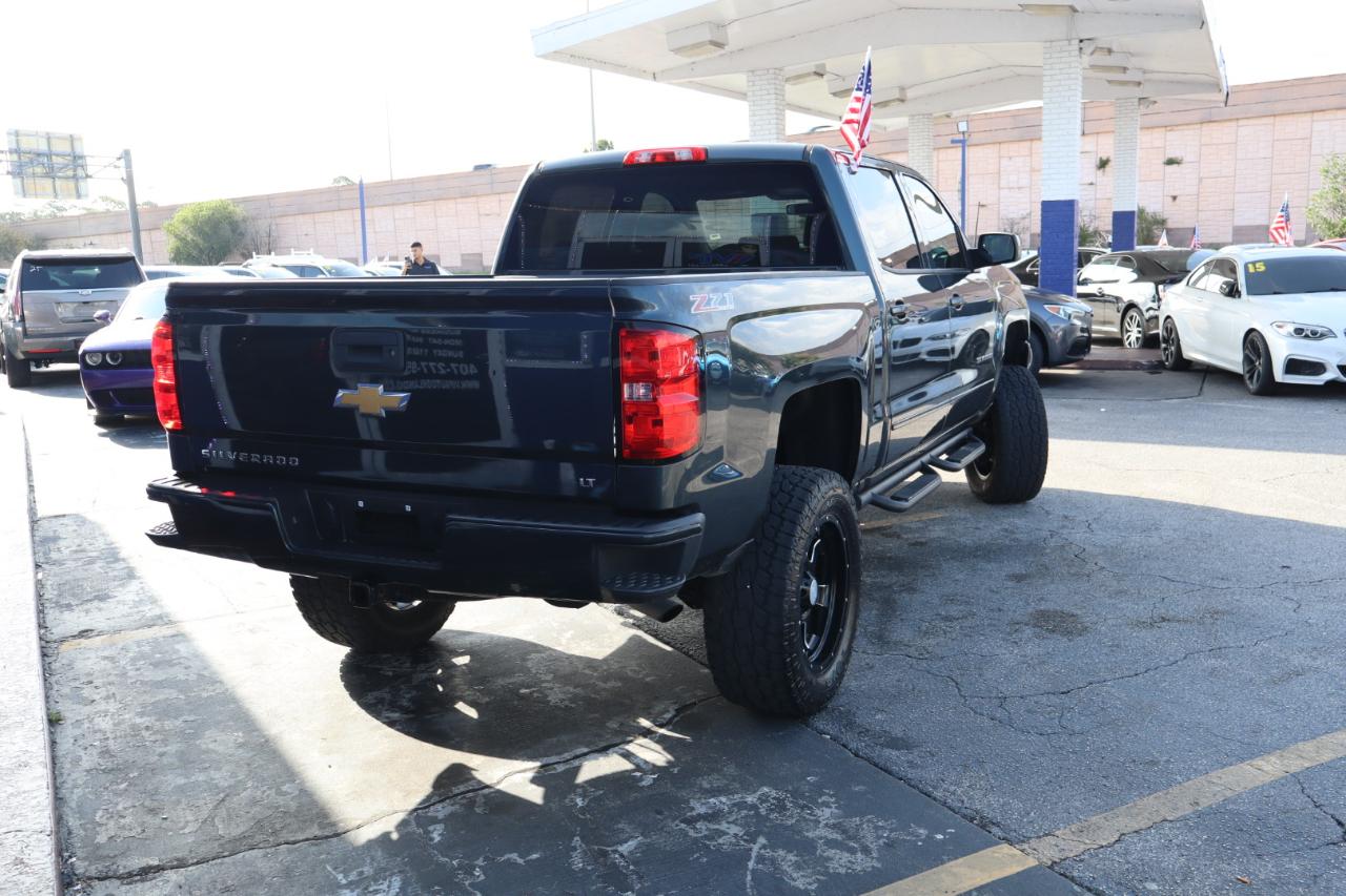 Chevrolet Silverado 1500 4WD Crew Cab 143.5" LT w/2LT 2017