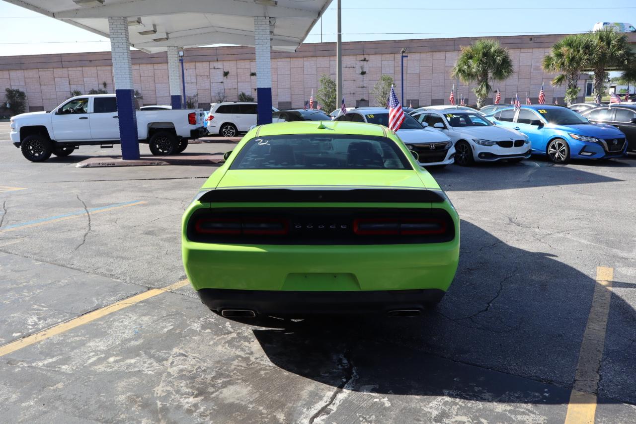 Dodge Challenger 2dr Cpe R/T Scat Pack 2015