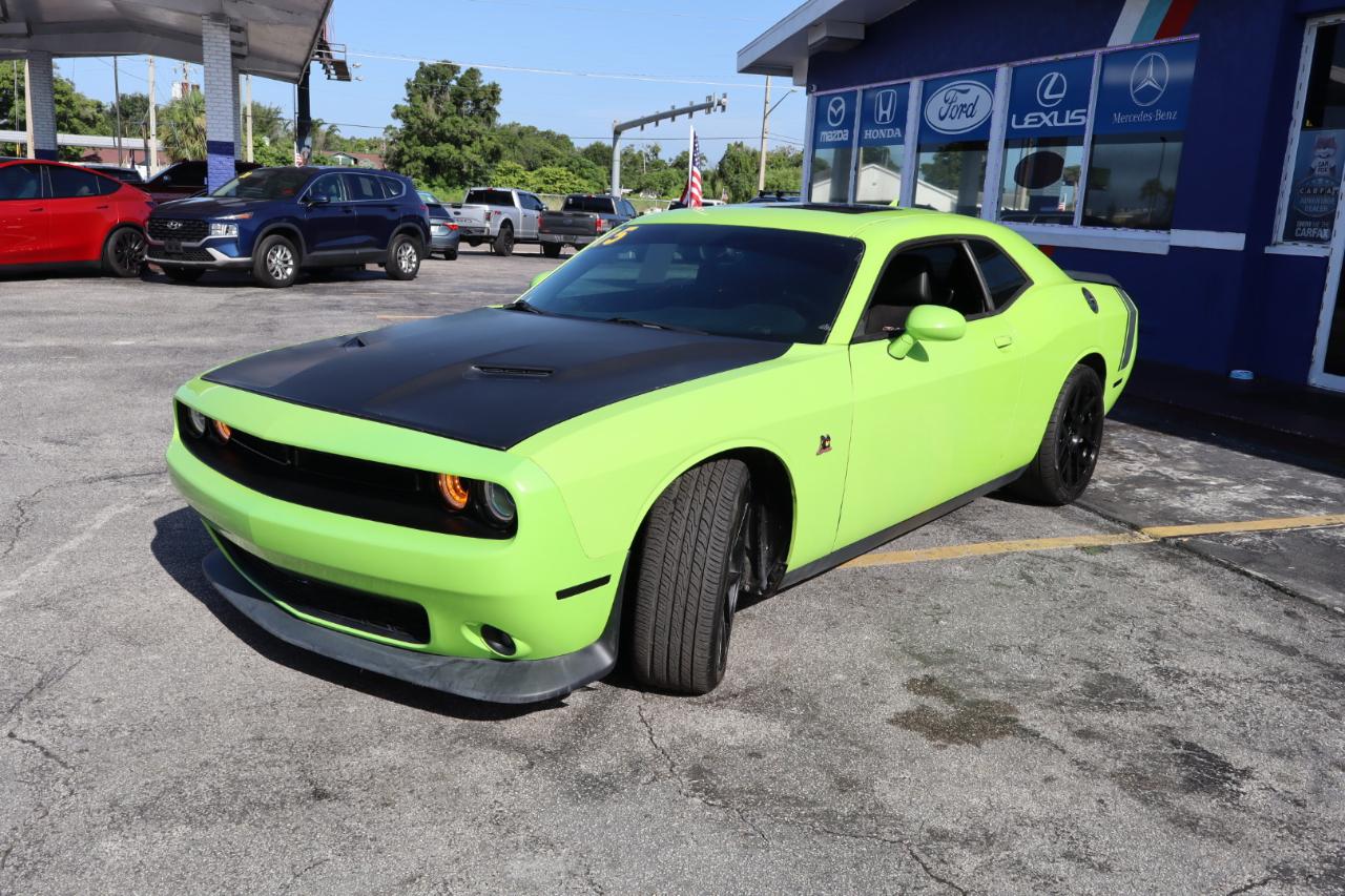 Dodge Challenger 2dr Cpe R/T Scat Pack 2015