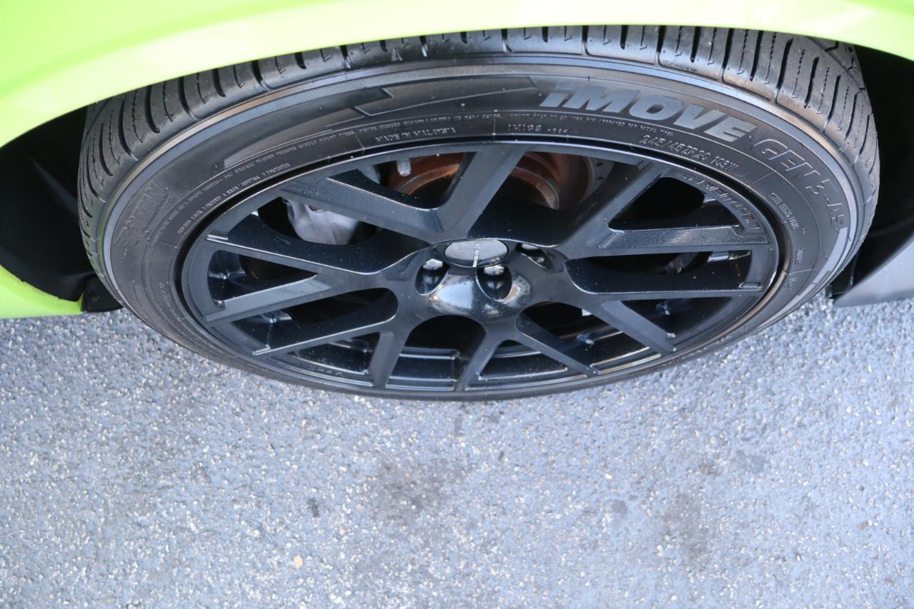 Dodge Challenger 2dr Cpe R/T Scat Pack 2015