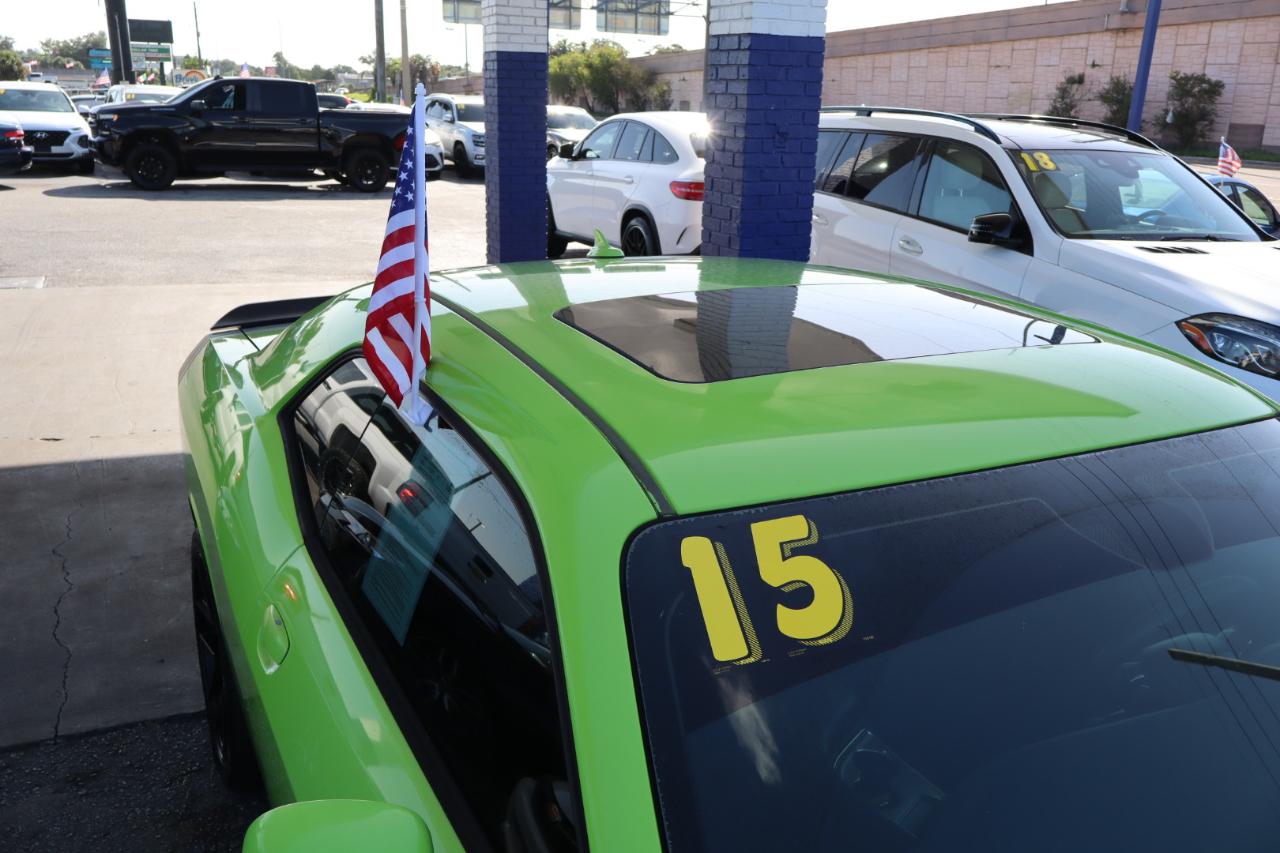 Dodge Challenger 2dr Cpe R/T Scat Pack 2015