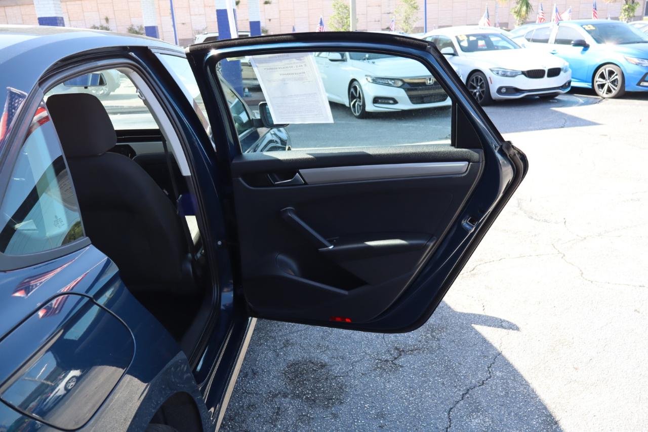 Volkswagen Passat 2.0T S Auto 2021