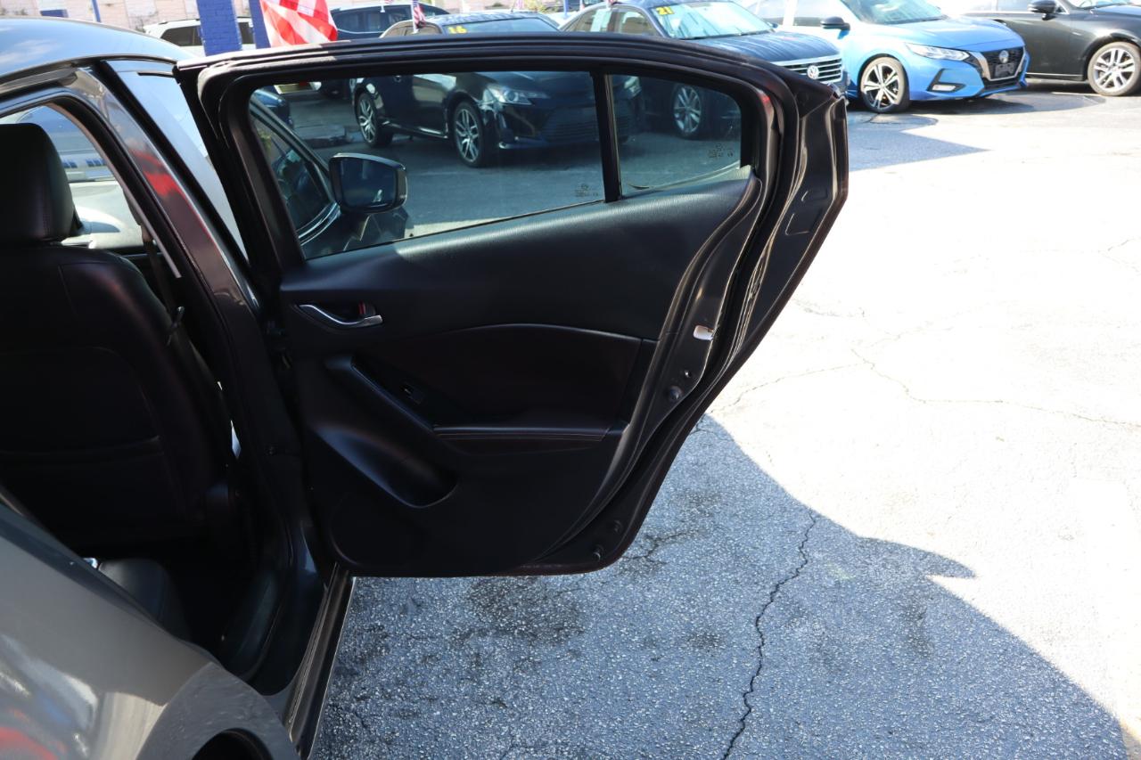 Mazda Mazda3 5-Door Grand Touring Manual 2018