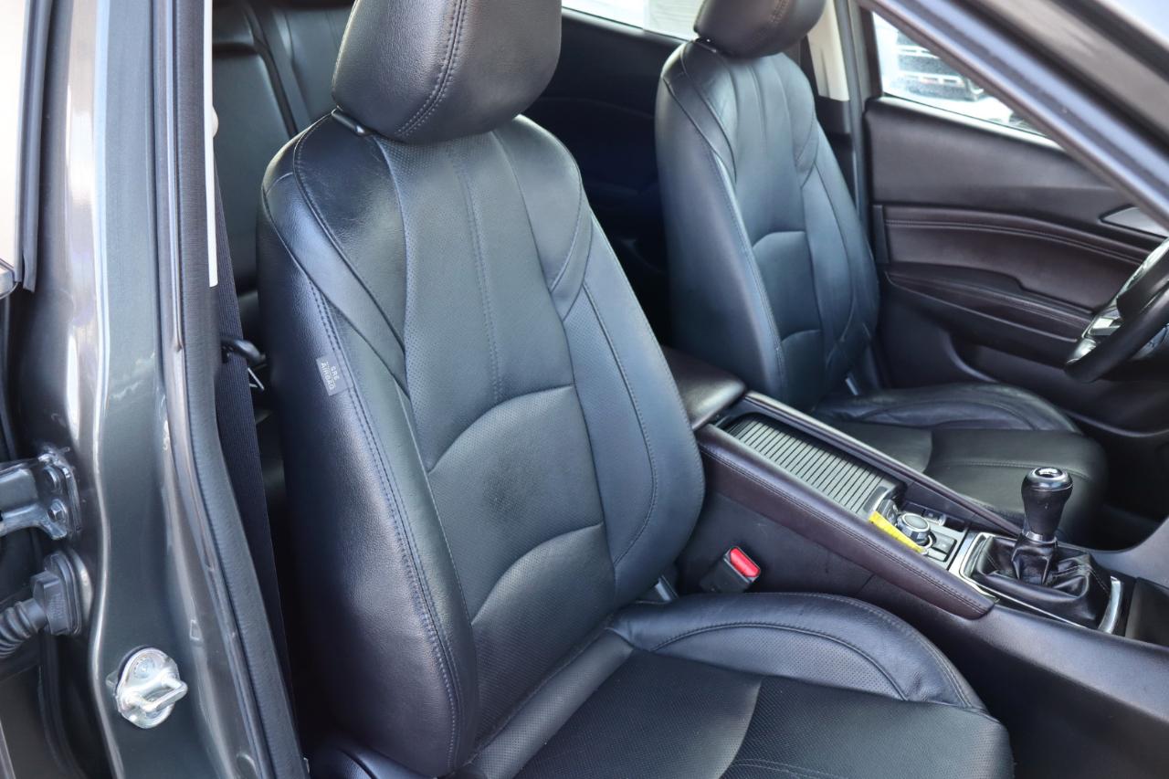 Mazda Mazda3 5-Door Grand Touring Manual 2018
