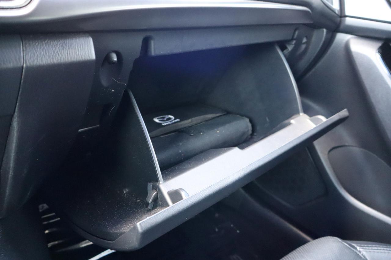 Mazda Mazda3 5-Door Grand Touring Manual 2018
