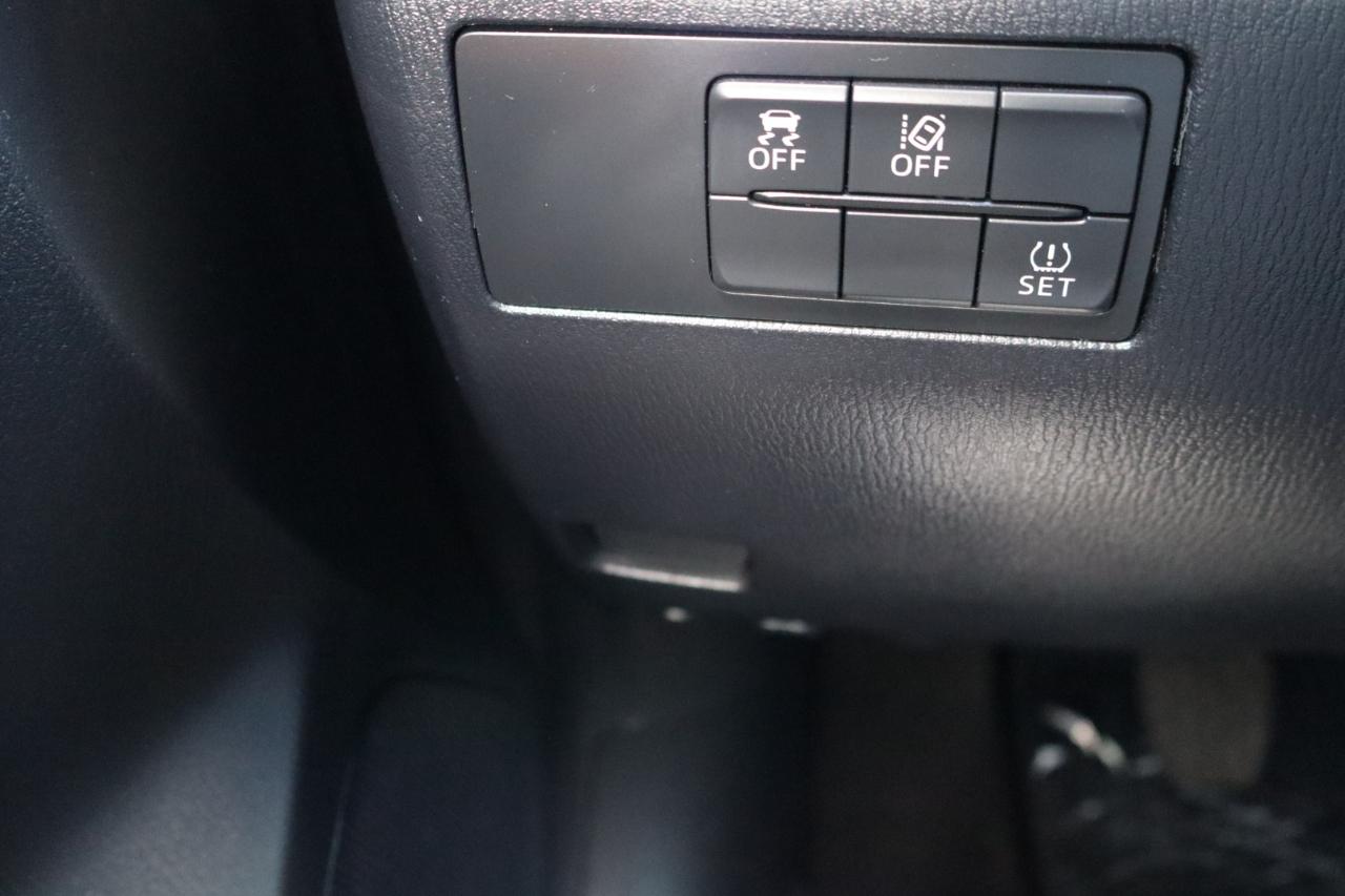 Mazda Mazda3 5-Door Grand Touring Manual 2018