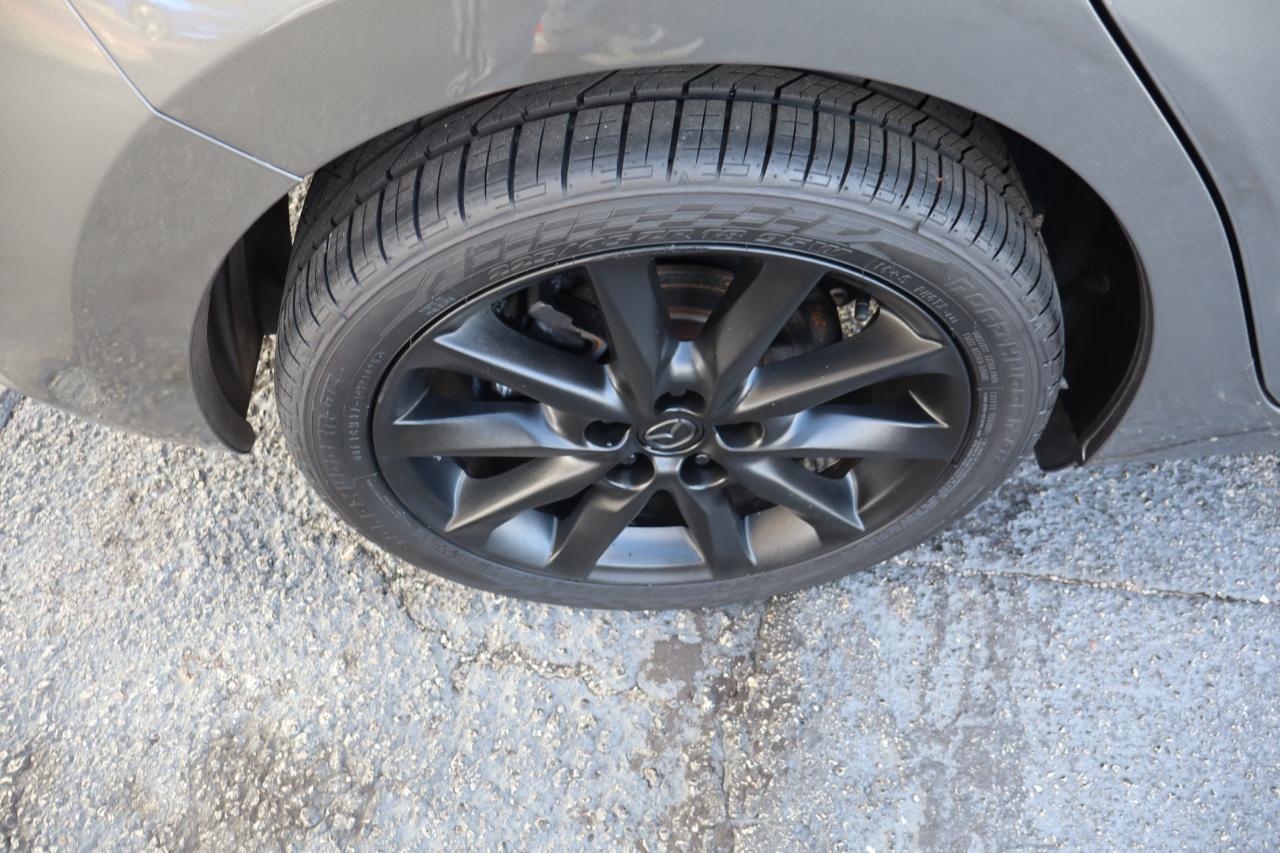 Mazda Mazda3 5-Door Grand Touring Manual 2018