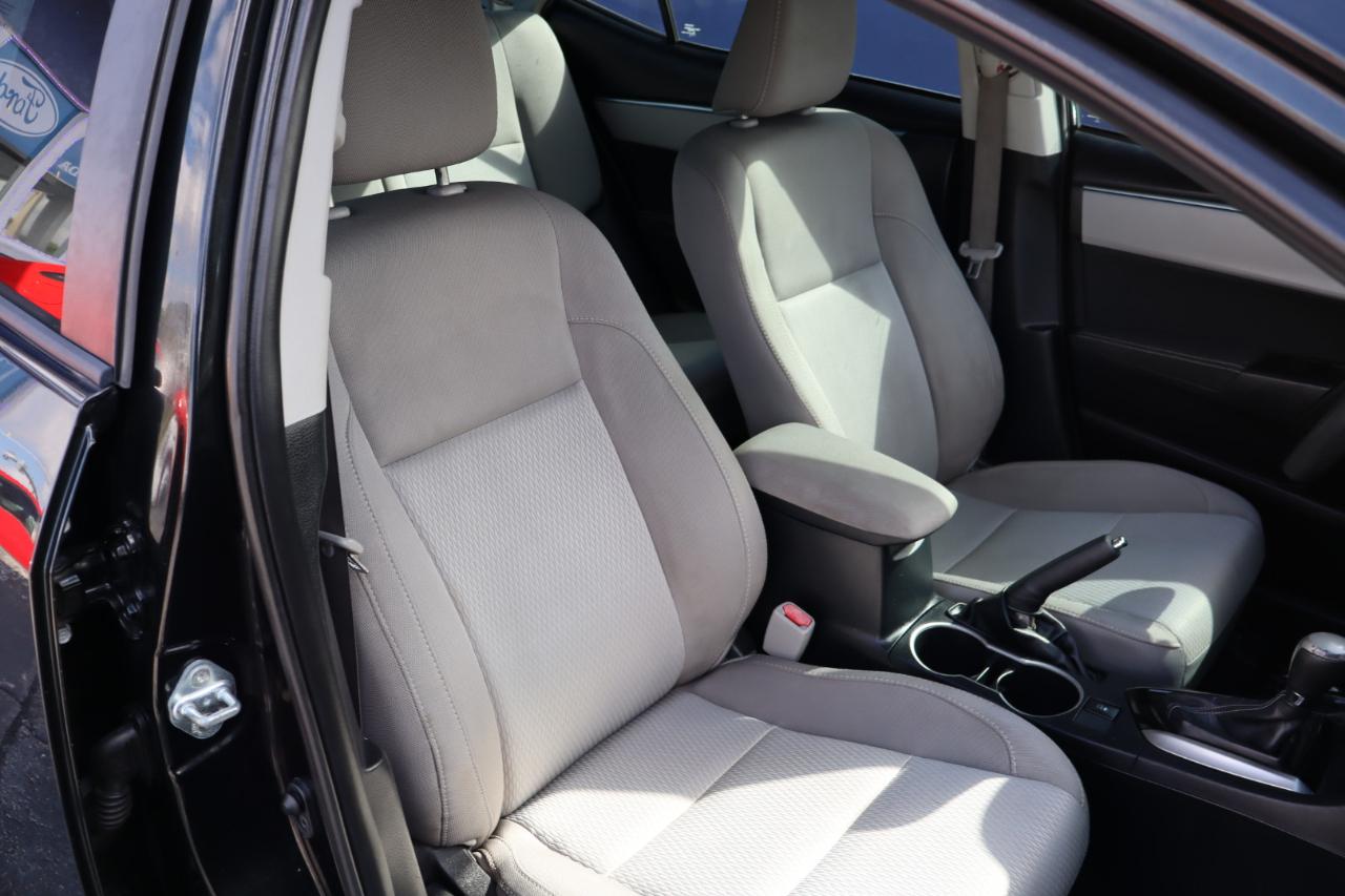 Toyota Corolla 4dr Sdn CVT LE (Natl) 2016