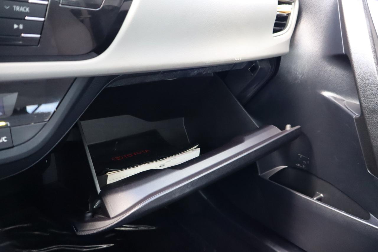Toyota Corolla 4dr Sdn CVT LE (Natl) 2016