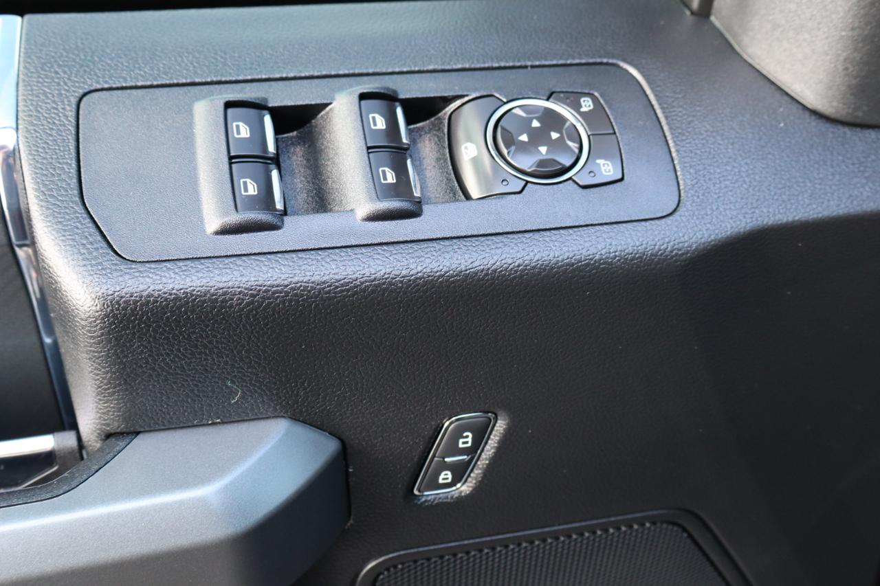 Ford F-150 Lariat SuperCrew 4WD 2018