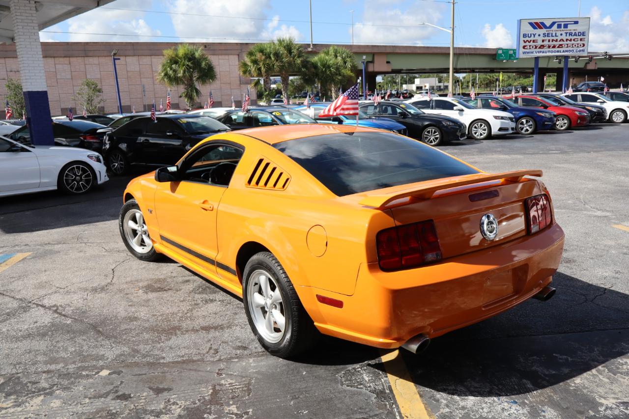 Ford Mustang 2dr Cpe GT Deluxe 2007