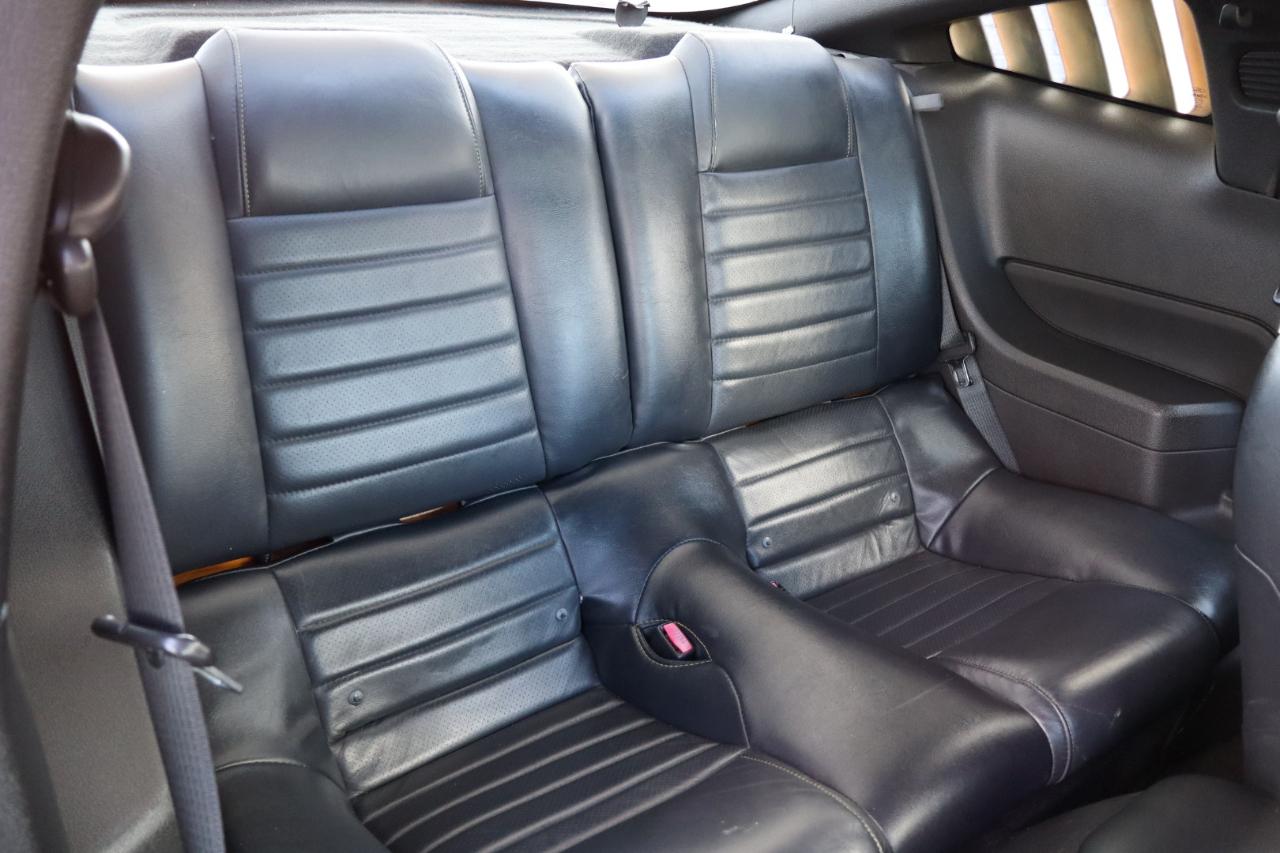 Ford Mustang 2dr Cpe GT Deluxe 2007