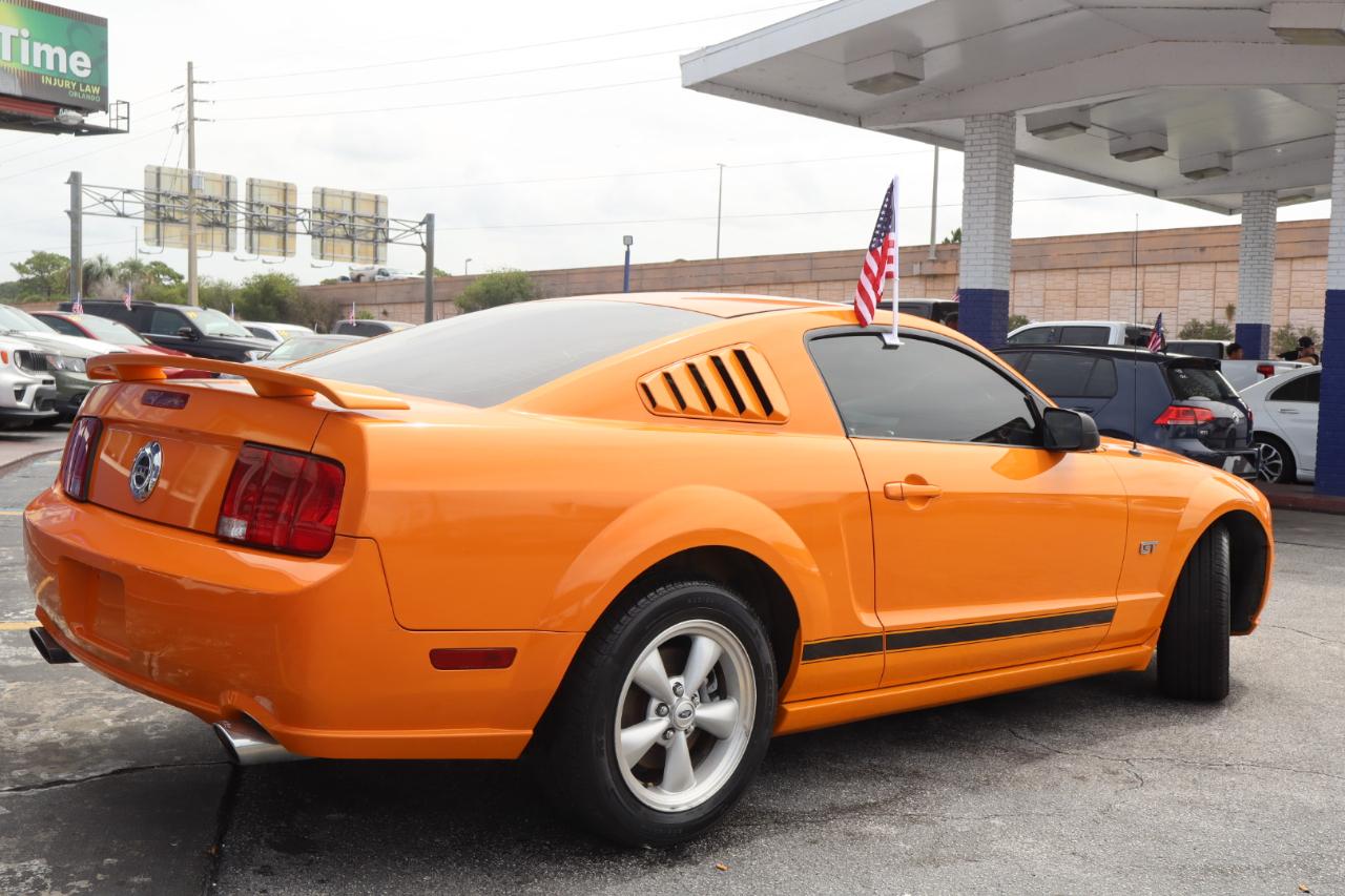 Ford Mustang 2dr Cpe GT Deluxe 2007