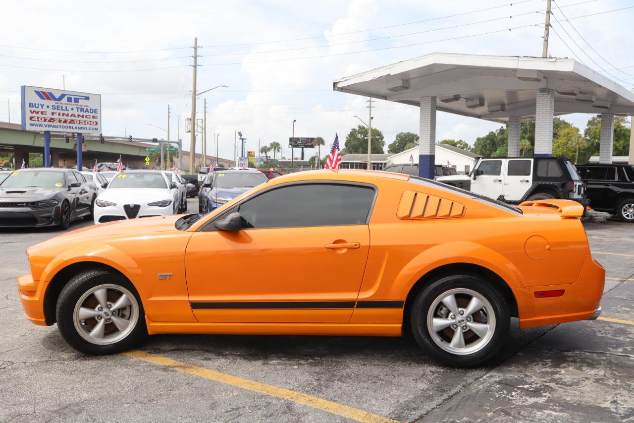 Ford Mustang 2dr Cpe GT Deluxe 2007