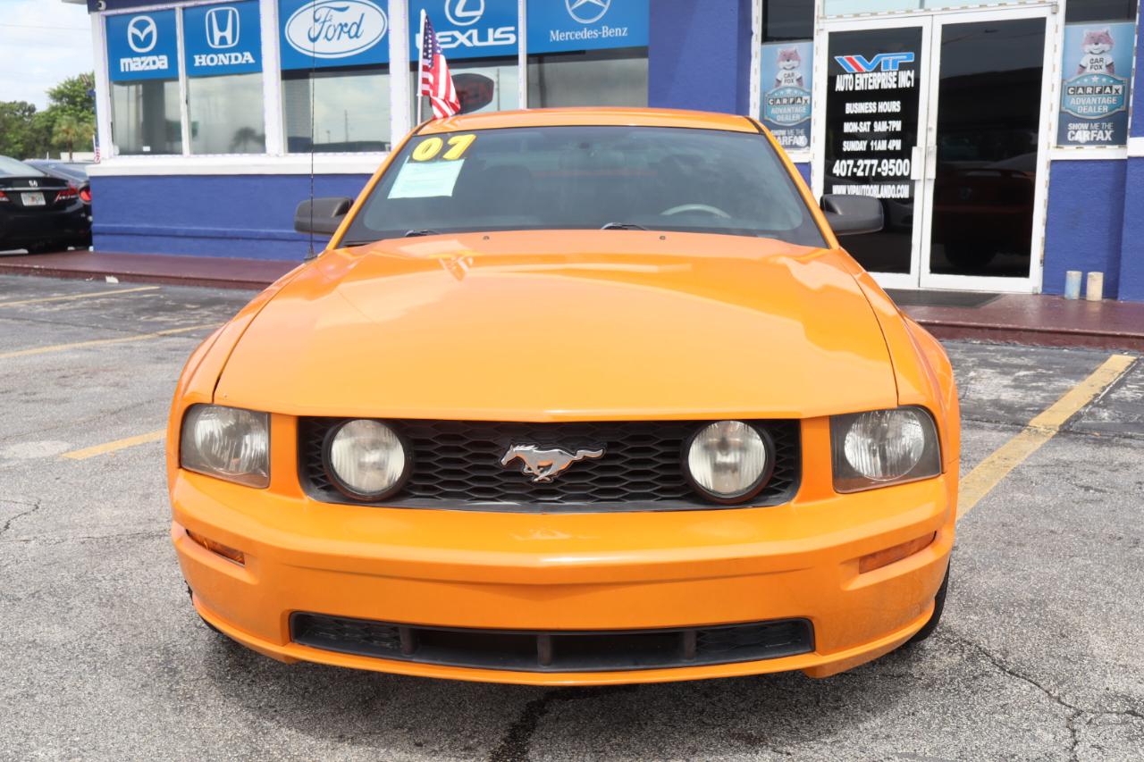 Ford Mustang 2dr Cpe GT Deluxe 2007
