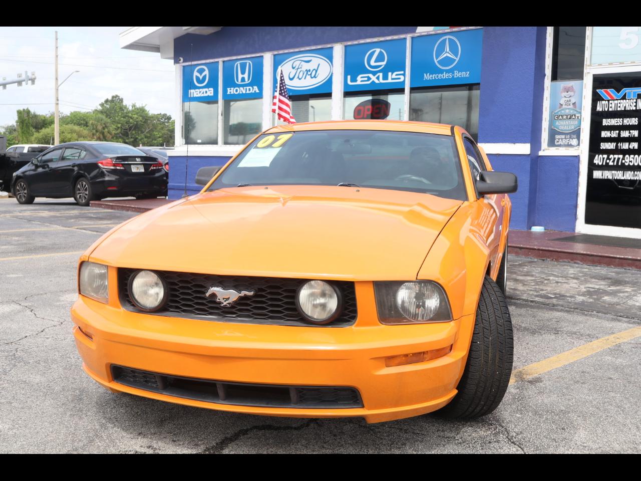 Ford Mustang 2dr Cpe GT Deluxe 2007
