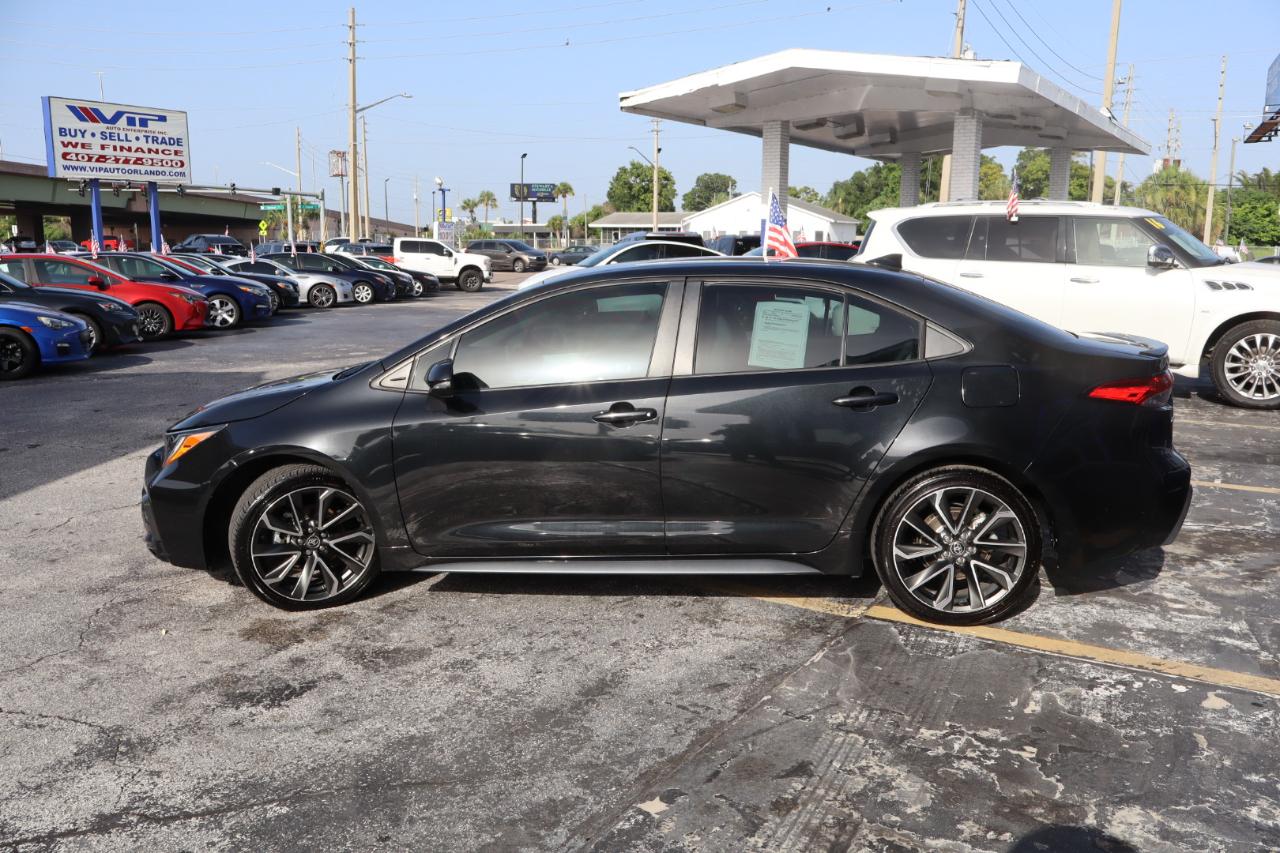 Toyota Corolla SE Nightshade CVT (Natl) 2022