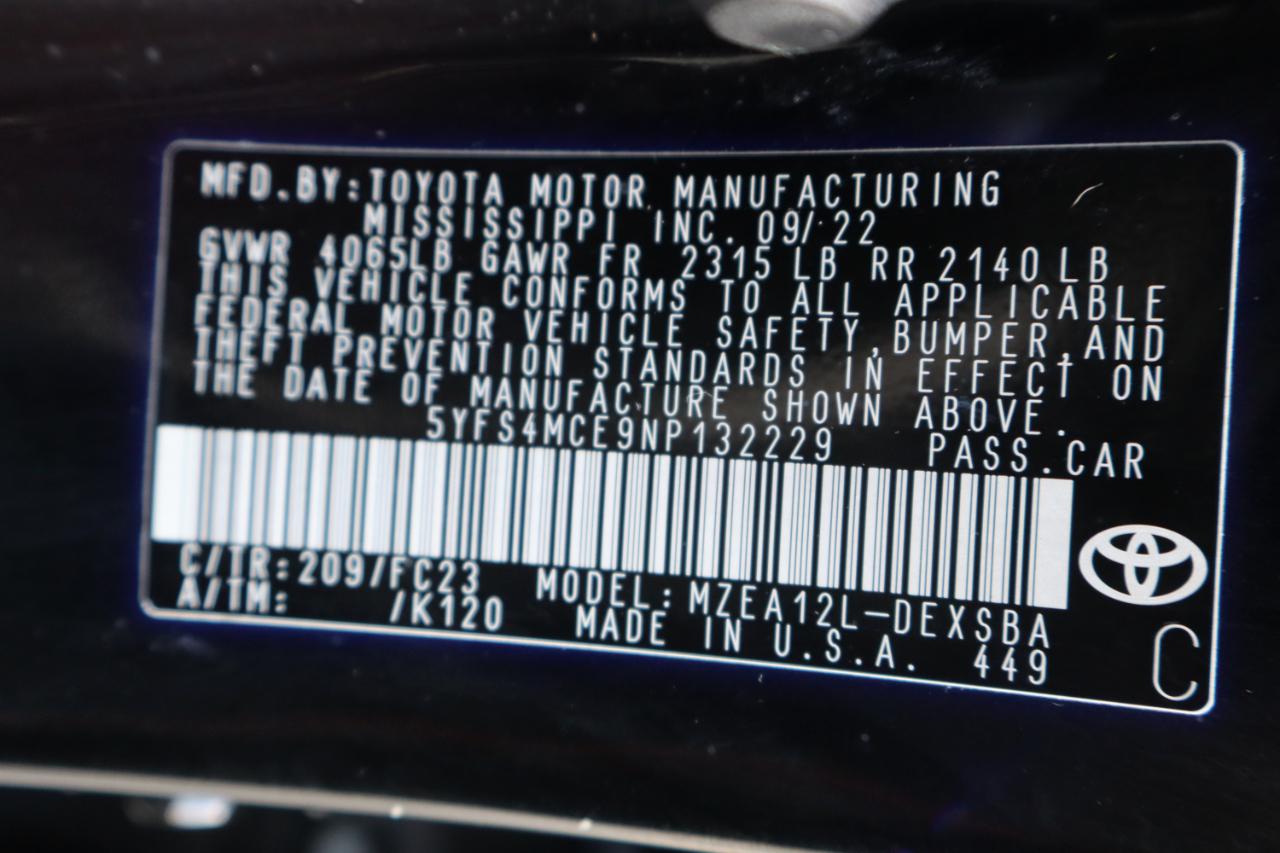 Toyota Corolla SE Nightshade CVT (Natl) 2022