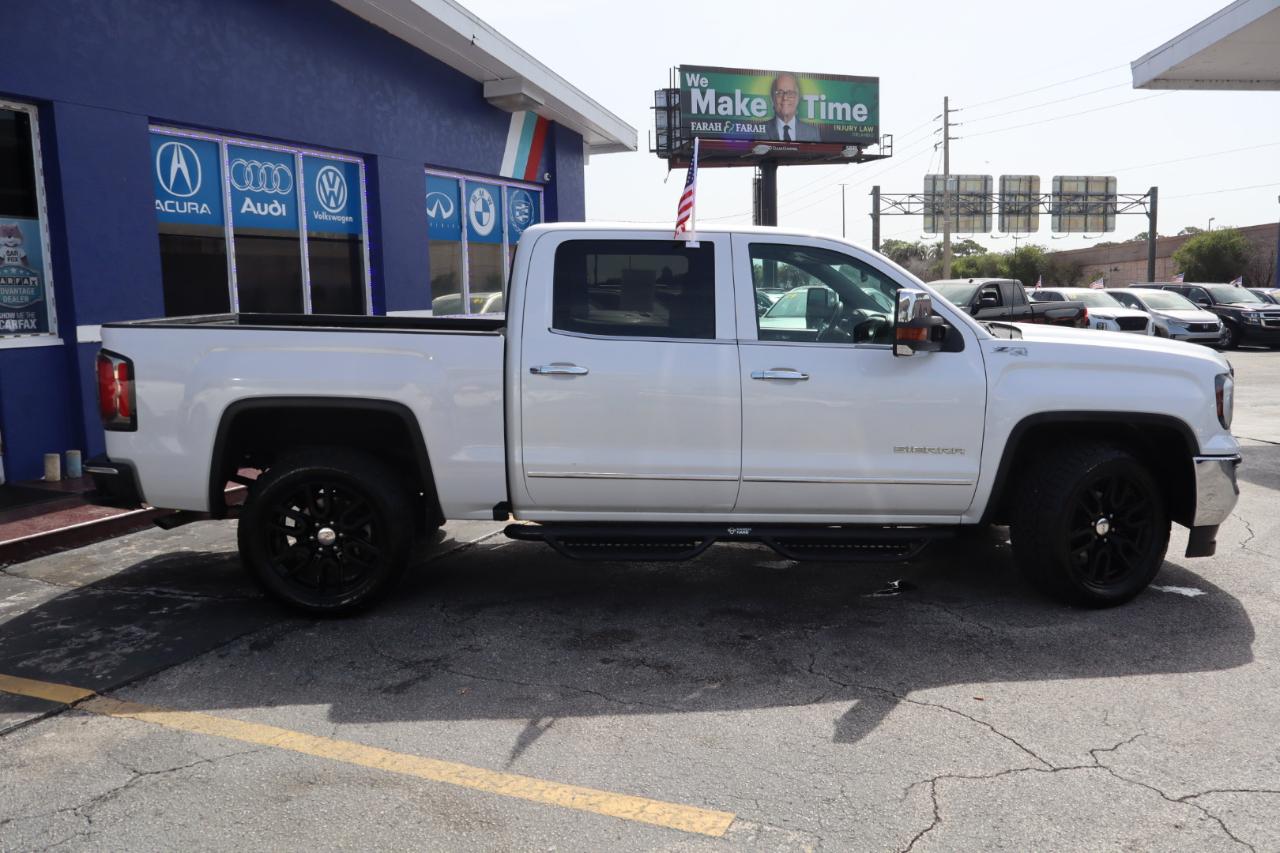 GMC Sierra 1500 4WD Crew Cab 143.5" SLT 2017