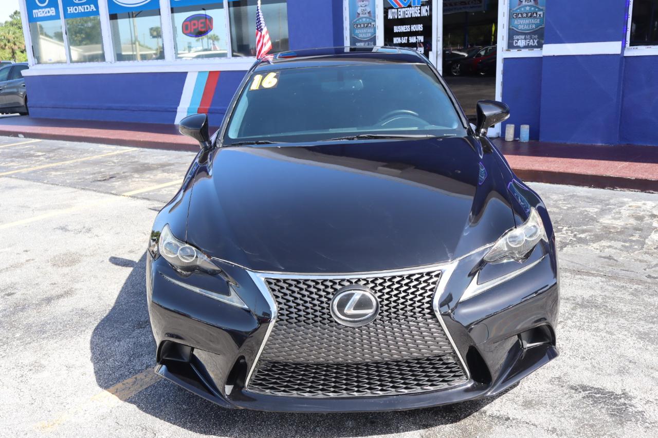 Lexus IS 200t 4dr Sdn 2016