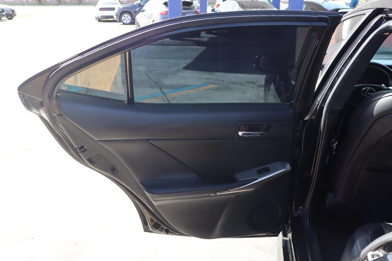 Lexus IS 200t 4dr Sdn 2016