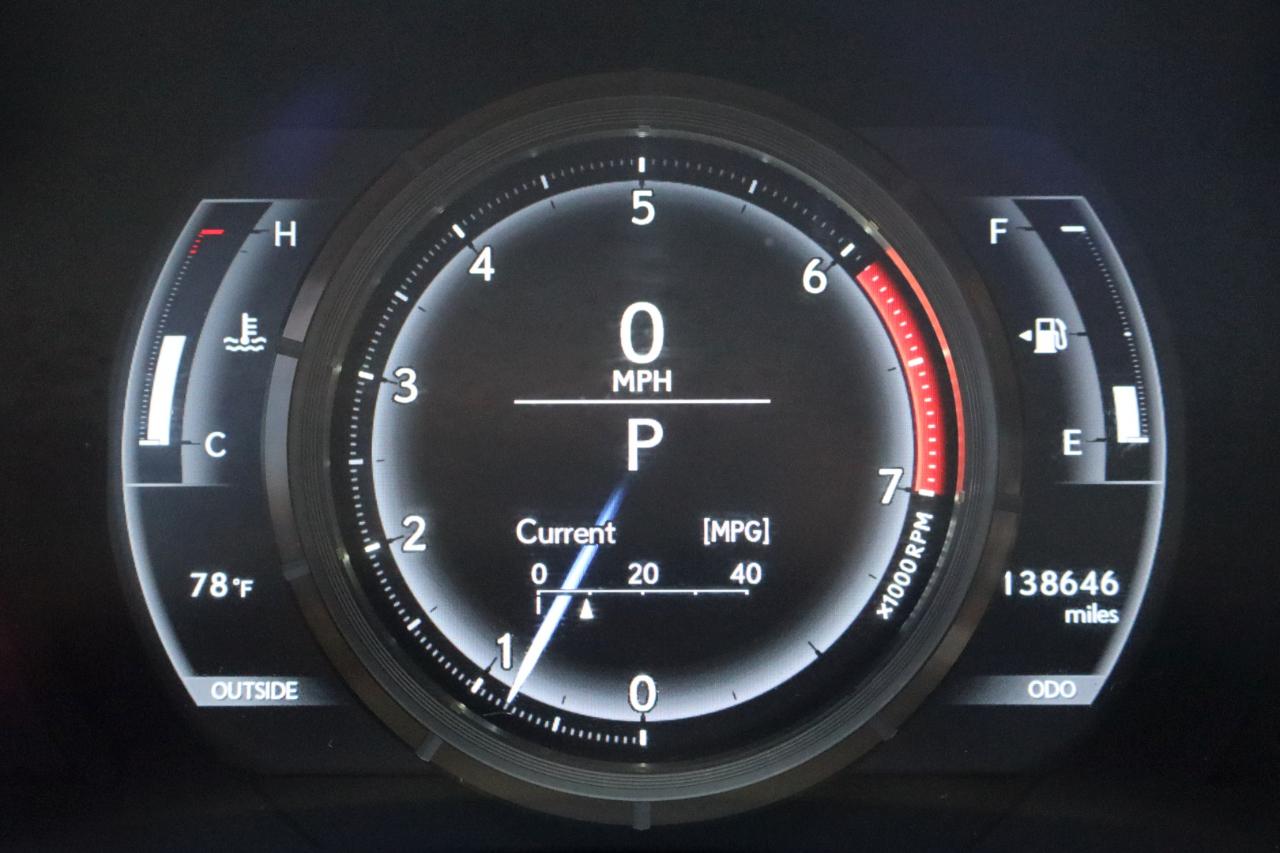 Lexus IS 200t 4dr Sdn 2016