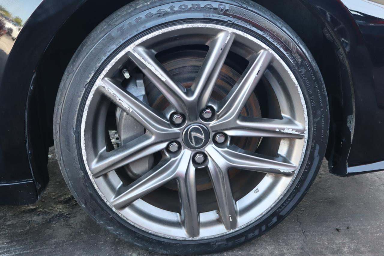 Lexus IS 200t 4dr Sdn 2016