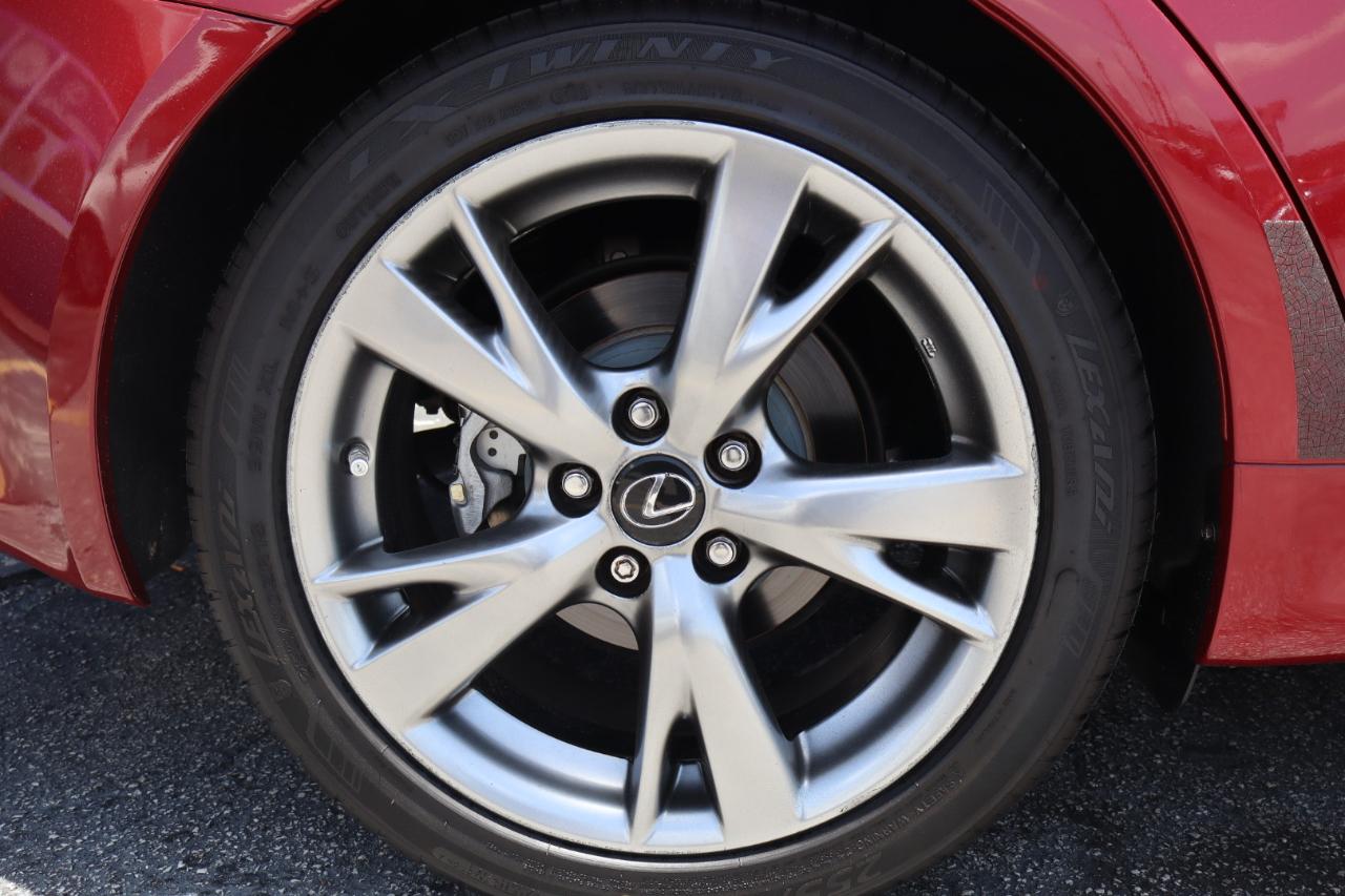 Lexus IS 250 4dr Sport Sdn Man RWD 2010