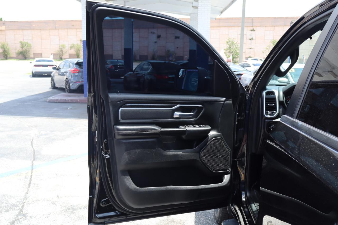 RAM 1500 Big Horn/Lone Star 4x4 Crew Cab 5'7" Box 2019