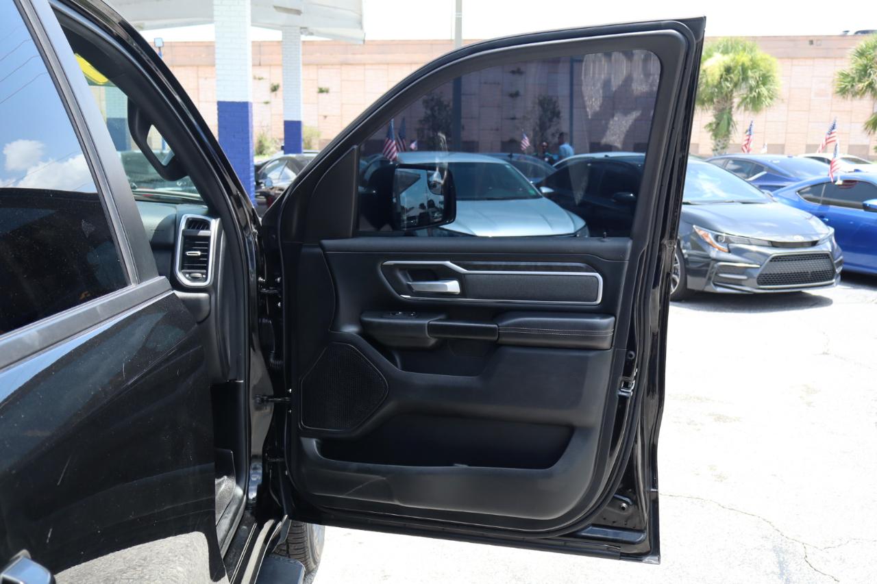 RAM 1500 Big Horn/Lone Star 4x4 Crew Cab 5'7" Box 2019
