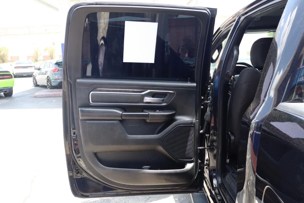 RAM 1500 Big Horn/Lone Star 4x4 Crew Cab 5'7" Box 2019