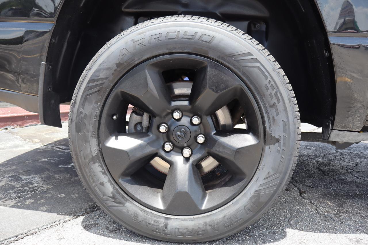 RAM 1500 Big Horn/Lone Star 4x4 Crew Cab 5'7" Box 2019