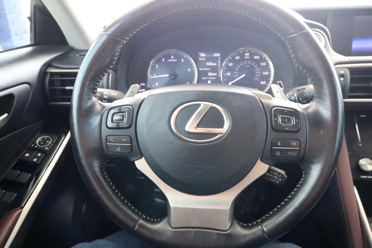 Lexus IS IS 300 RWD 2018