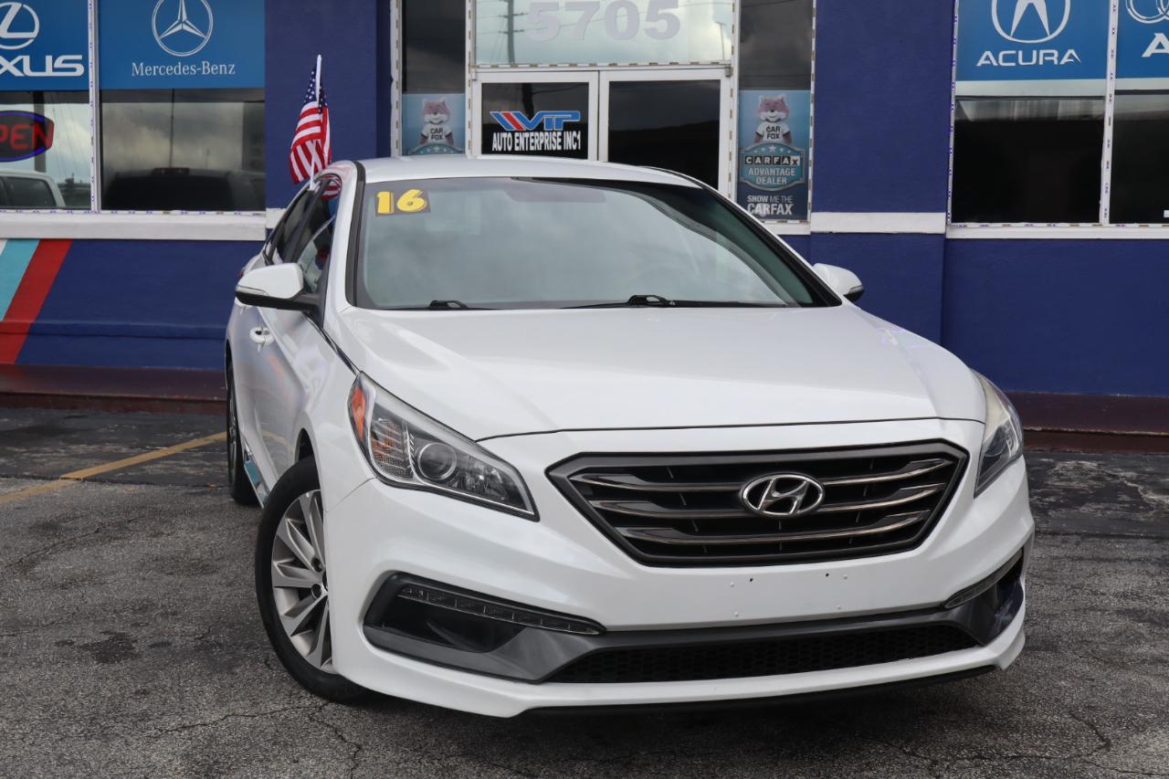 Hyundai Sonata 4dr Sdn 2.4L Sport PZEV 2016