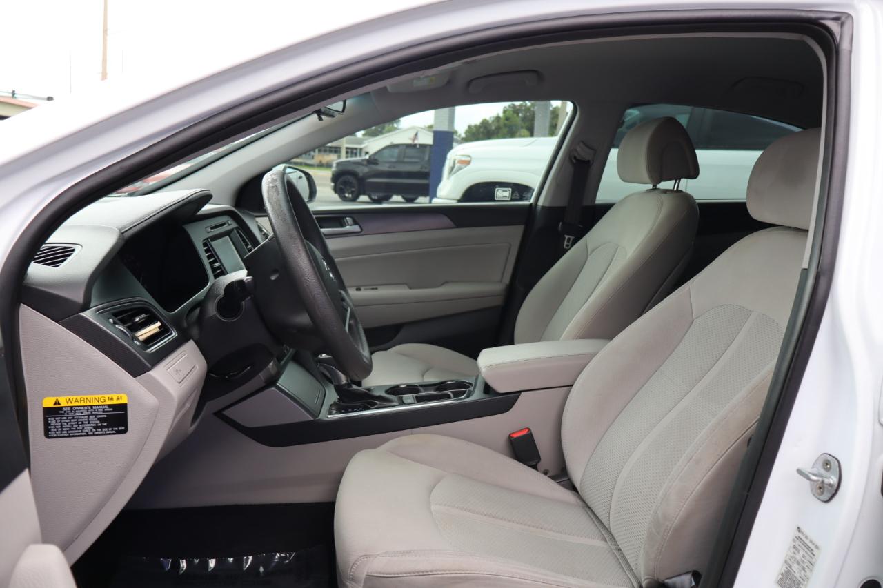 Hyundai Sonata 4dr Sdn 2.4L Sport PZEV 2016