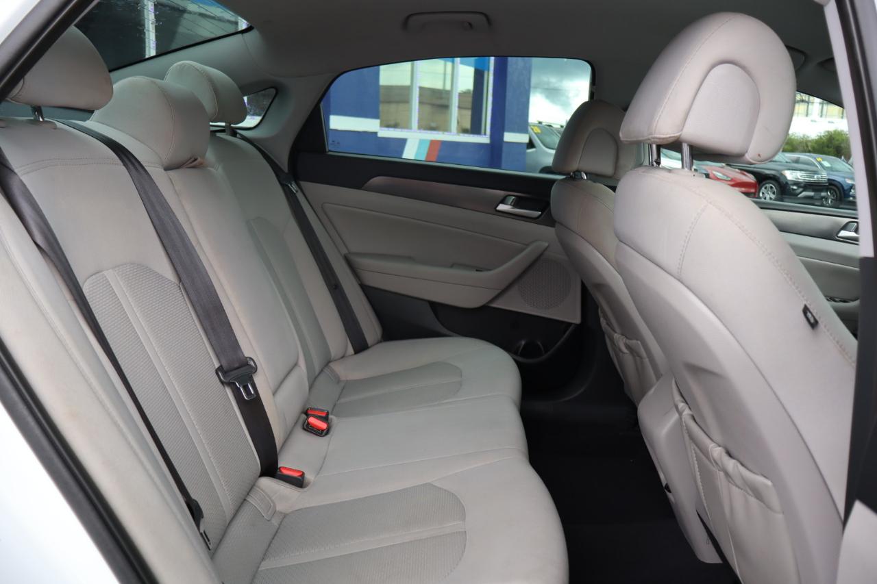 Hyundai Sonata 4dr Sdn 2.4L Sport PZEV 2016