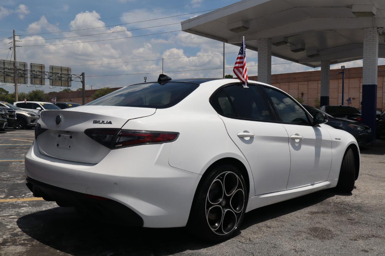 Alfa Romeo Giulia Veloce RWD 2024
