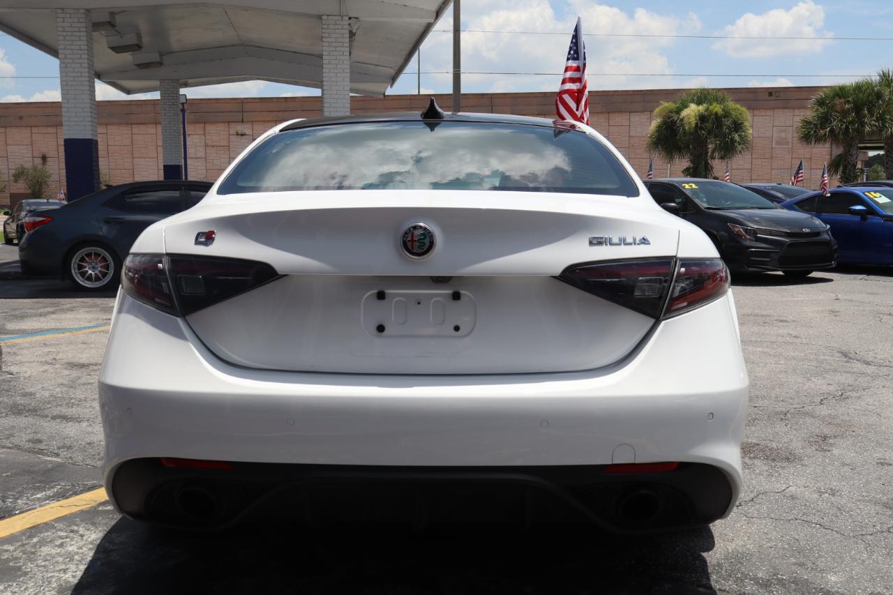 Alfa Romeo Giulia Veloce RWD 2024