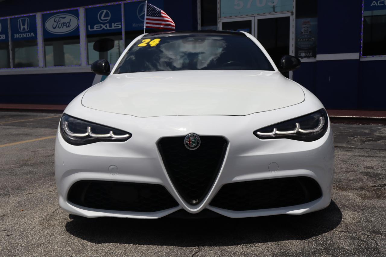 Alfa Romeo Giulia Veloce RWD 2024
