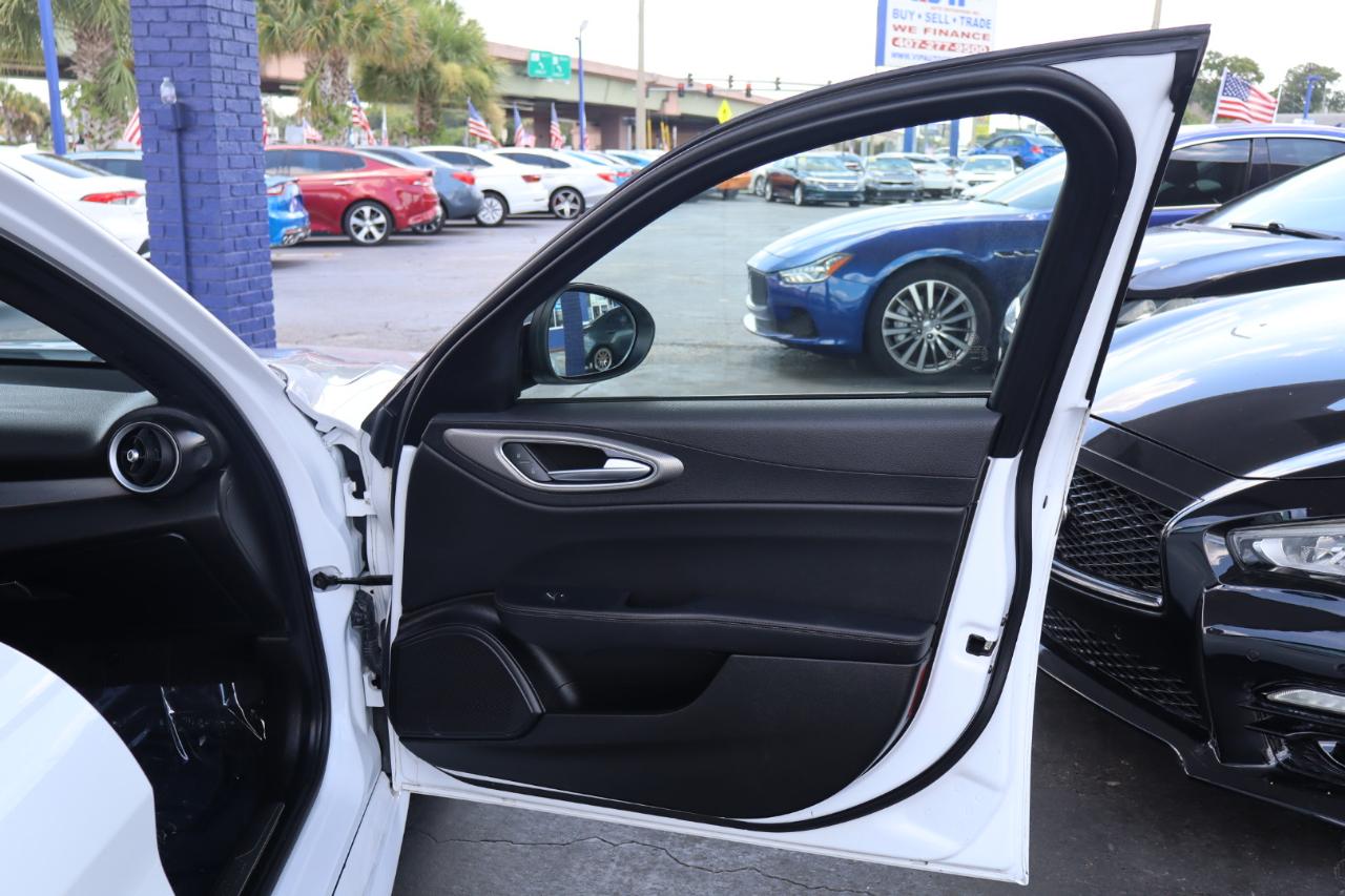 Alfa Romeo Giulia Veloce RWD 2024
