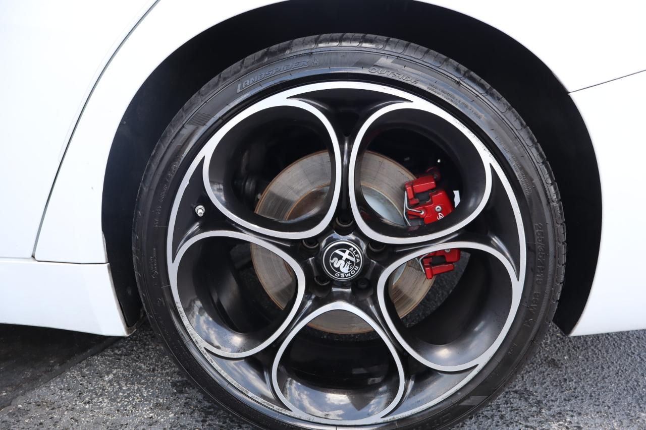 Alfa Romeo Giulia Veloce RWD 2024