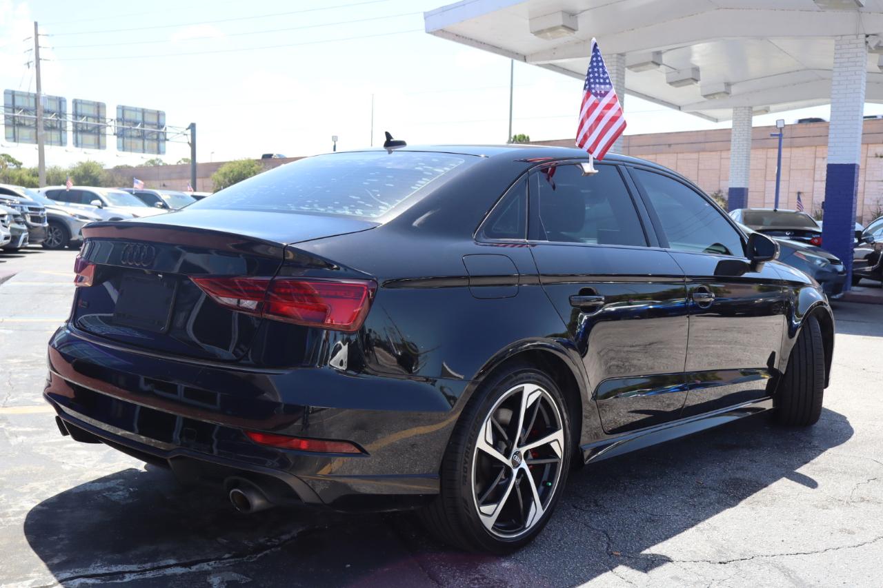 Audi A3 Sedan S line Premium 45 TFSI quattro 2020