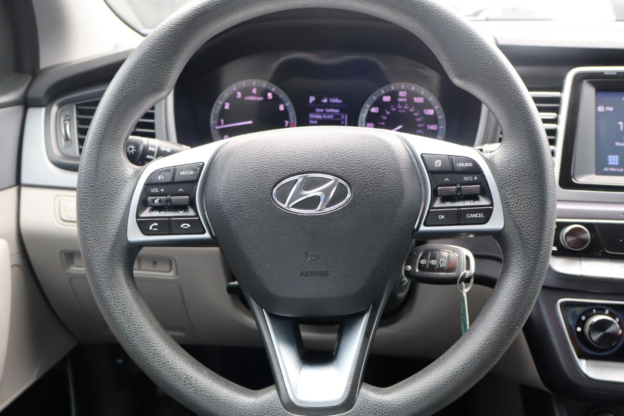 Hyundai Sonata SE 2.4L 2019