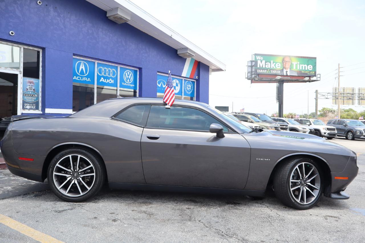 Dodge Challenger R/T RWD 2020
