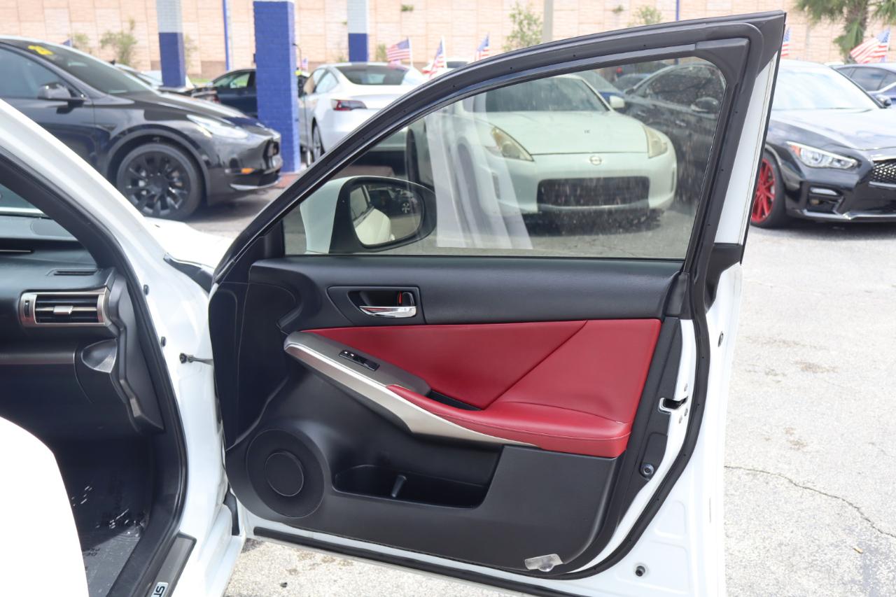 Lexus IS 250 4dr Sport Sdn RWD 2015