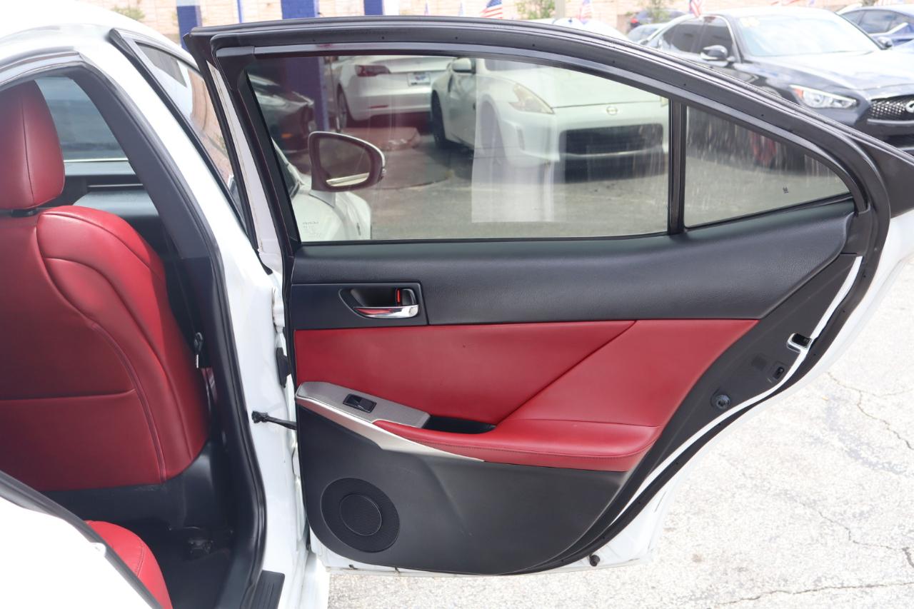 Lexus IS 250 4dr Sport Sdn RWD 2015
