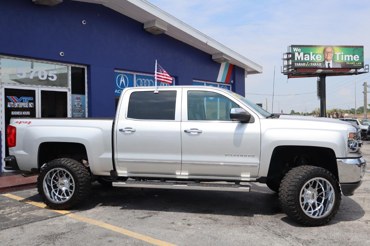 Chevrolet Silverado 1500 4WD Crew Cab 143.5" LTZ w/1LZ 2017