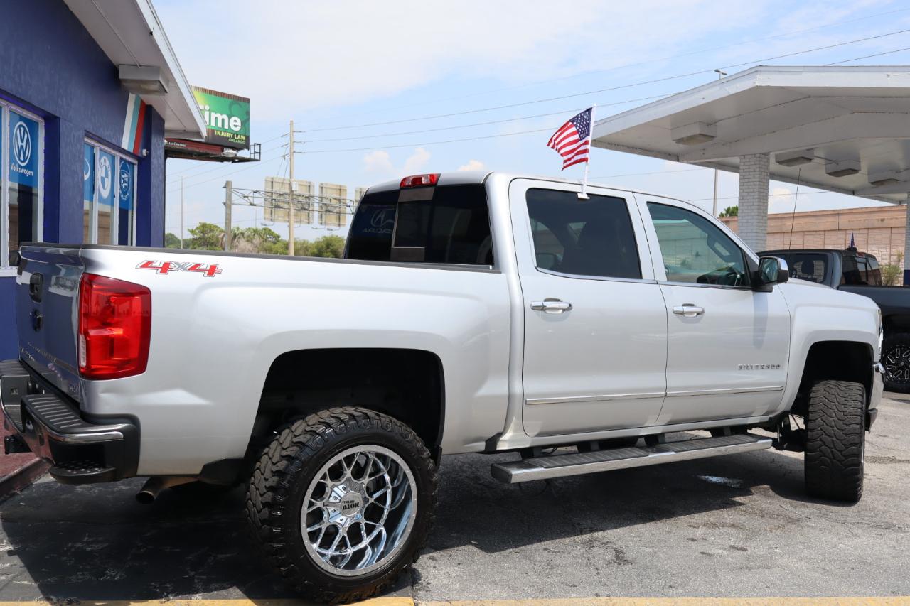 Chevrolet Silverado 1500 4WD Crew Cab 143.5" LTZ w/1LZ 2017