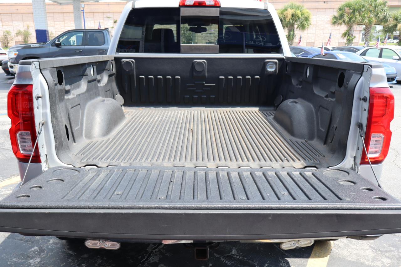 Chevrolet Silverado 1500 4WD Crew Cab 143.5" LTZ w/1LZ 2017