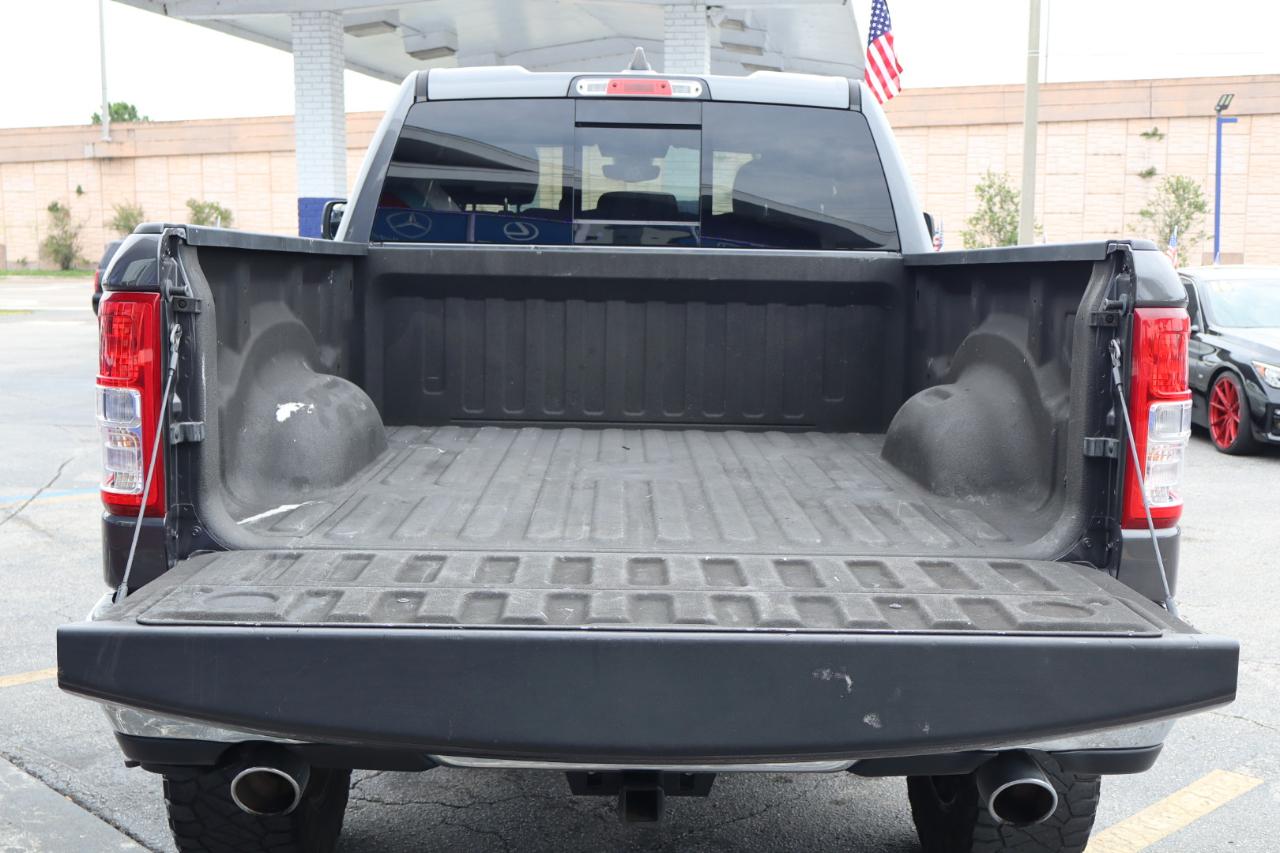 RAM 1500 Big Horn 4x2 Quad Cab 6'4" Box 2022